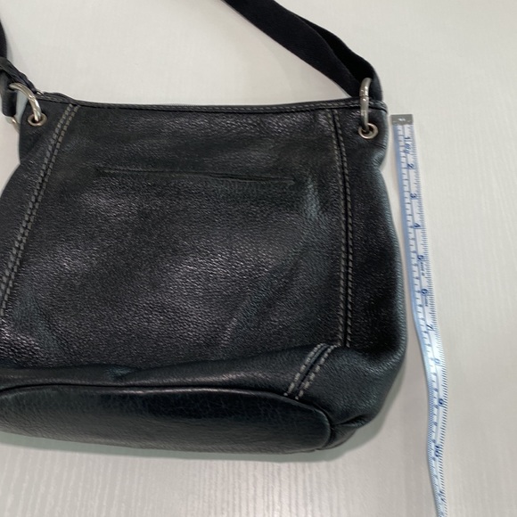 The Sak black leather crossbody with adjustable strap - Picture 12 of 14